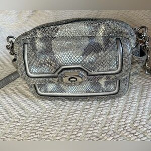 🌿2 for $20🌿 faux snakeskin small purse